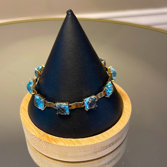 Jewelry - Yellow gold  blue topaz cushion cut bracelet